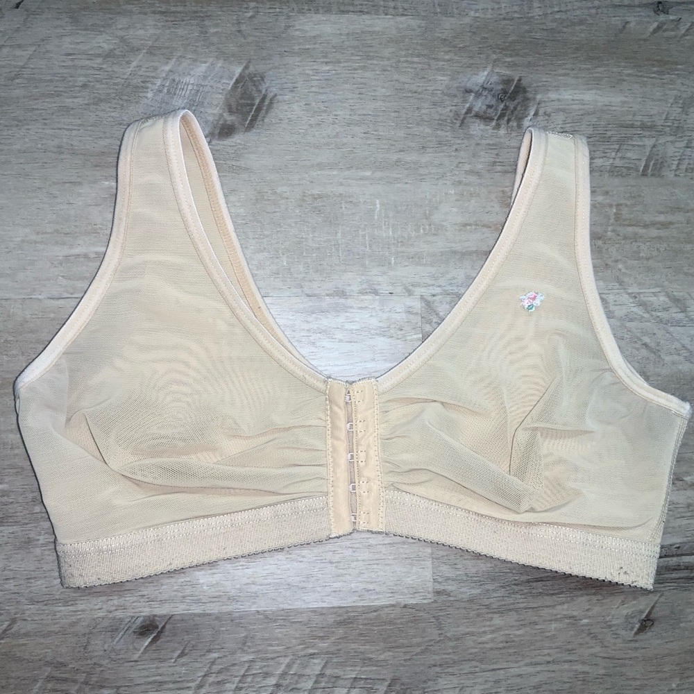 (Bin 5)  Design Veronique, spandex bralette in tan and black, Size M